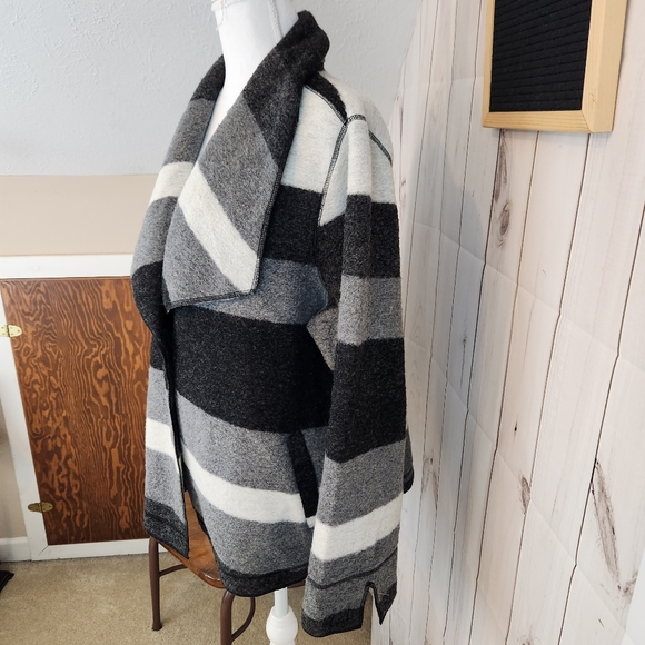 Chico’s Striped Coat/Jacket - Picture 6 of 9